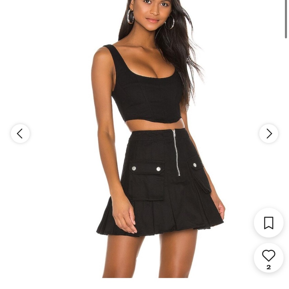 H:ours women’s black pleated A line skirt